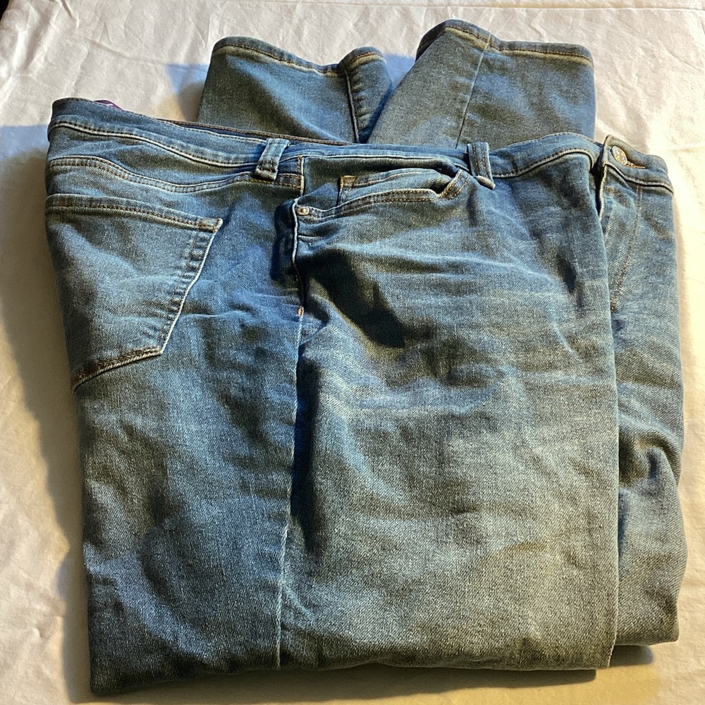 Gloria Vanderbilt Women’s Relaxed Blue Jeans